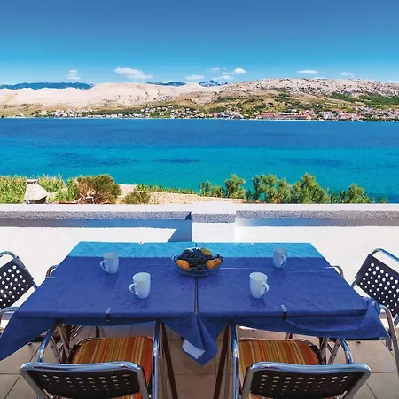 Cozy In Pag With Kitchen * Pag Town