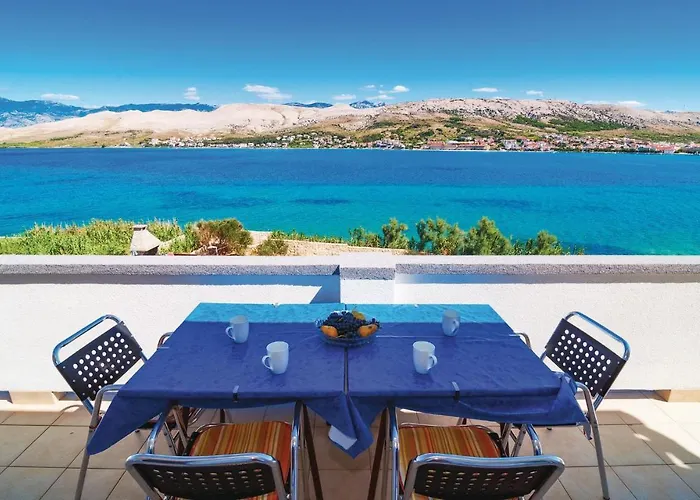 Cozy In Pag With Kitchen * Pag Town