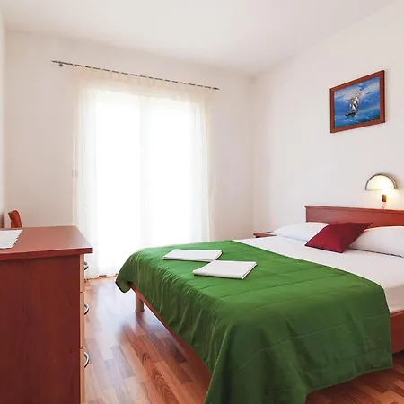 Daire Cozy In Pag With Wifi Pag Town